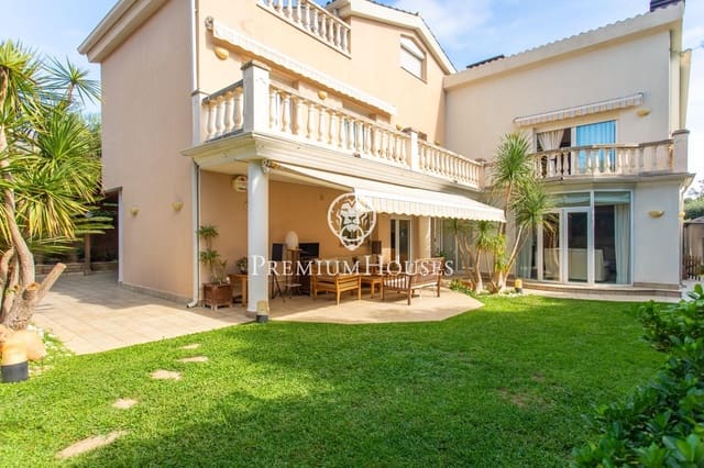 4 soveværelse Villa til salg i Sant Andreu de Llavaneres med garage - € 850.000 (Ref: 9205080)