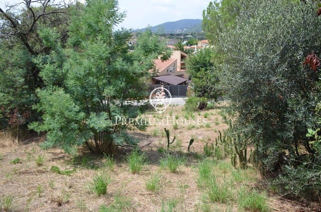 Building Plot for sale in Cabrils - € 495,000 (Ref: 9205081)
