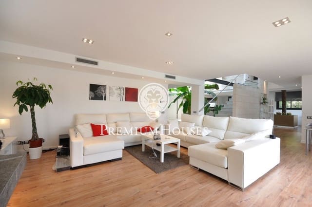 3 soverom Villa til salgs i Vallromanes med svømmebasseng - € 975 000 (Ref: 9205084)