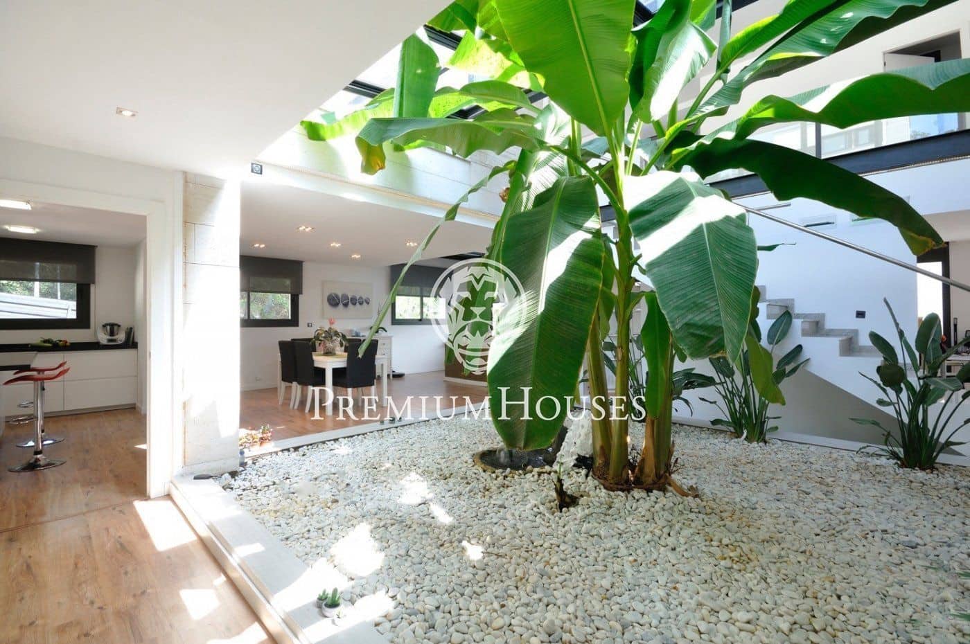 3 soverom Villa til salgs i Vallromanes med svømmebasseng - € 975 000 (Ref: 9205084)