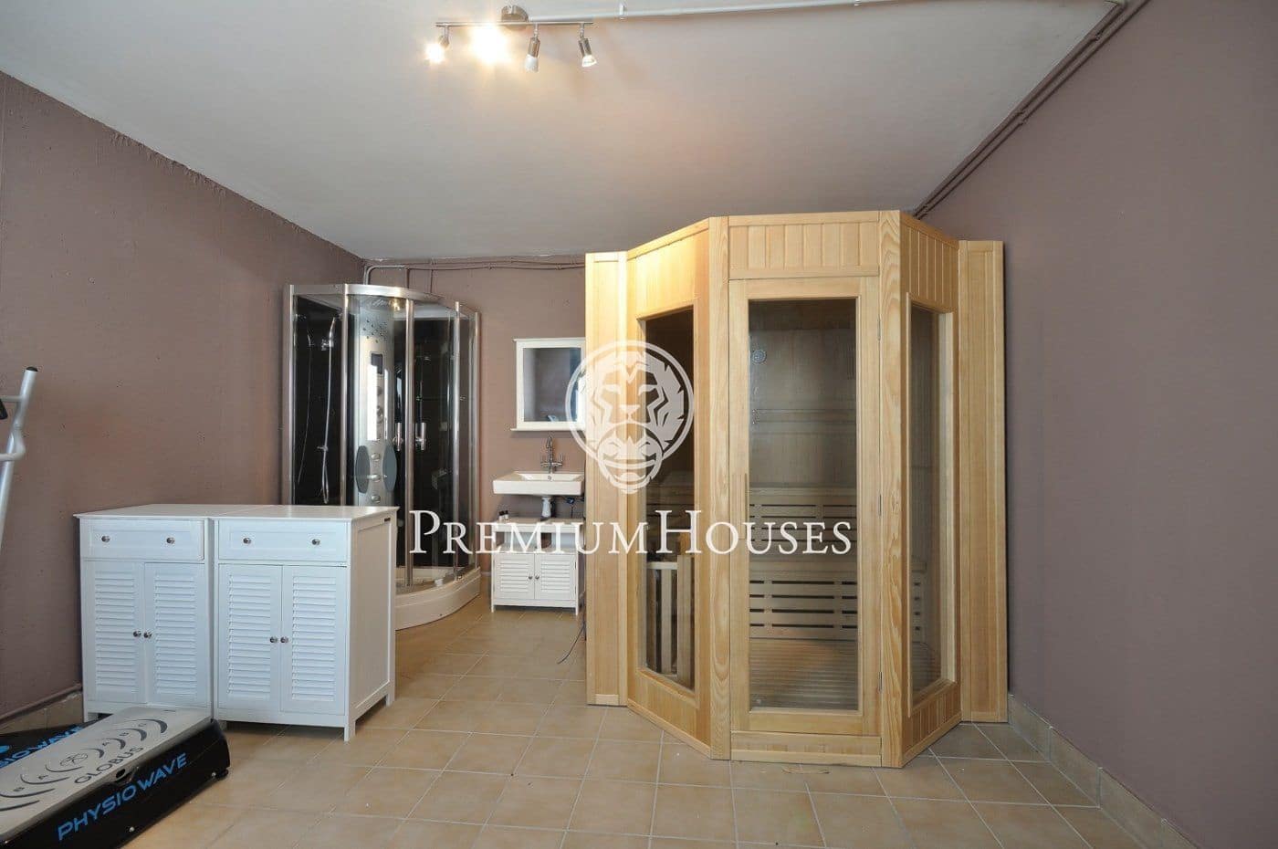 3 soverom Villa til salgs i Vallromanes med svømmebasseng - € 975 000 (Ref: 9205084)