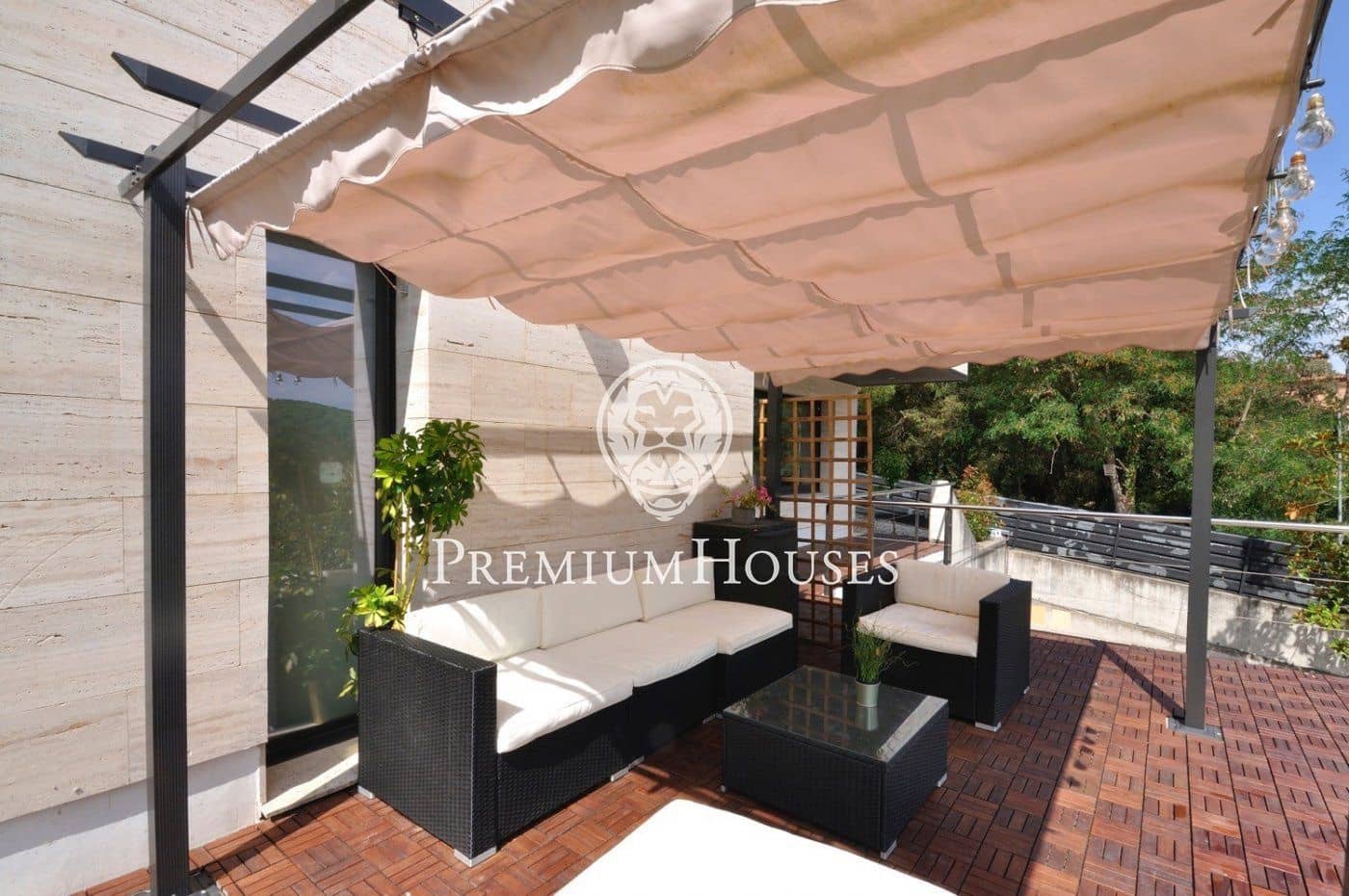 3 soverom Villa til salgs i Vallromanes med svømmebasseng - € 975 000 (Ref: 9205084)