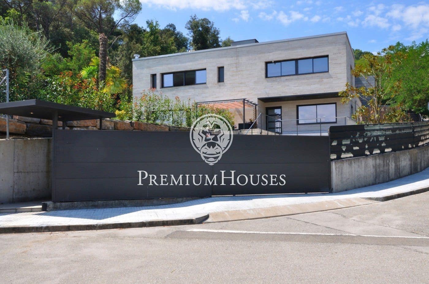 3 soverom Villa til salgs i Vallromanes med svømmebasseng - € 975 000 (Ref: 9205084)