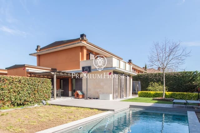 4 soverom Villa til salgs i Vallromanes med svømmebasseng garasje - € 690 000 (Ref: 9205085)