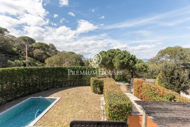 4 soverom Villa til salgs i Vallromanes med svømmebasseng garasje - € 690 000 (Ref: 9205085)