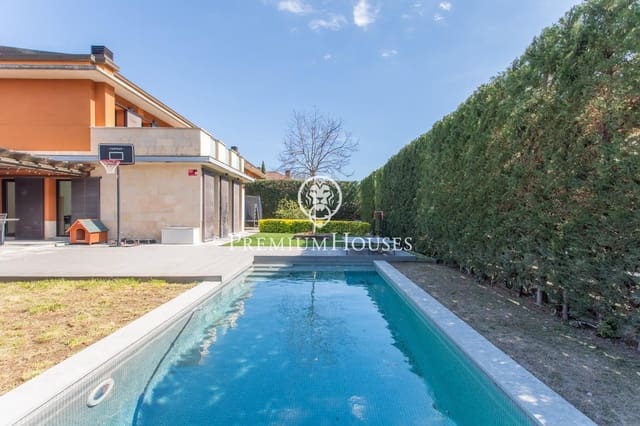 4 soverom Villa til salgs i Vallromanes med svømmebasseng garasje - € 690 000 (Ref: 9205085)