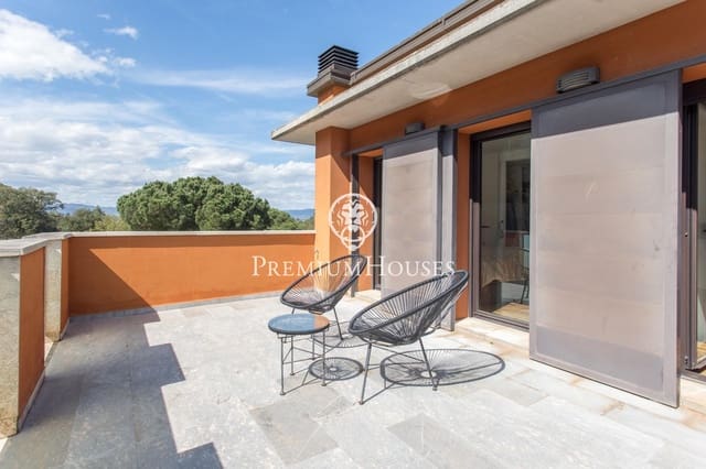 4 soverom Villa til salgs i Vallromanes med svømmebasseng garasje - € 690 000 (Ref: 9205085)