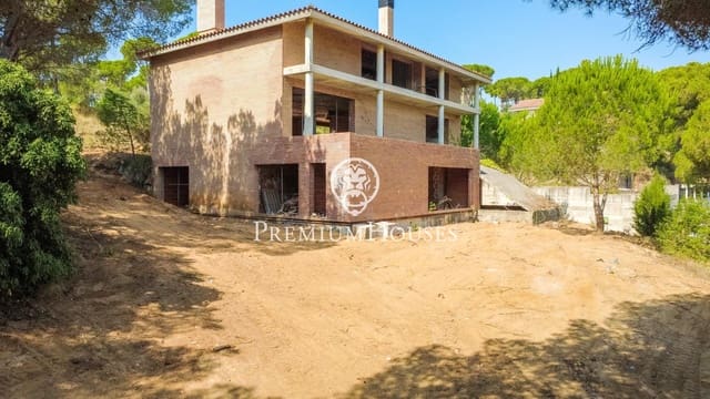 5 quarto Moradia para venda em Sant Andreu de Llavaneres - 650 000 € (Ref: 9205088)