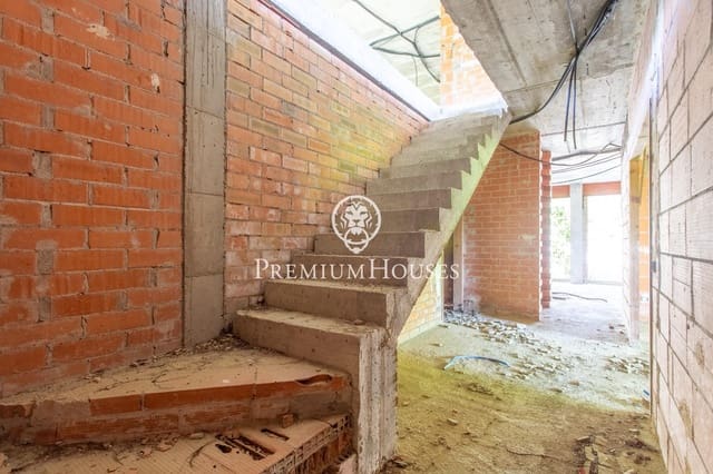 5 quarto Moradia para venda em Sant Andreu de Llavaneres - 650 000 € (Ref: 9205088)