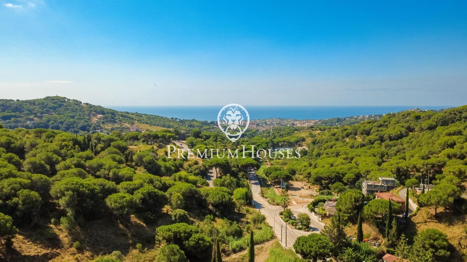 4 bedroom Villa for sale in Alella with pool garage - € 1,190,000 (Ref: 9205089)