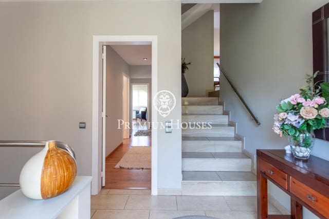 4 slaapkamer Villa te koop in Alella met zwembad garage - € 1.190.000 (Ref: 9205089)