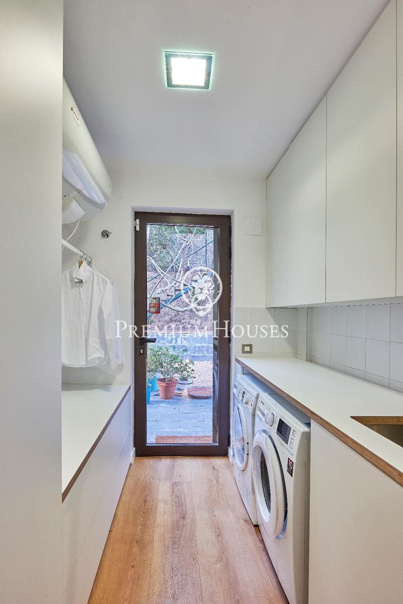 5 makuuhuone Huvila myytävänä paikassa Sant Vicenc de Montalt mukana uima-altaan 
autotalli - 1 395 000 € (Ref: 9205091)