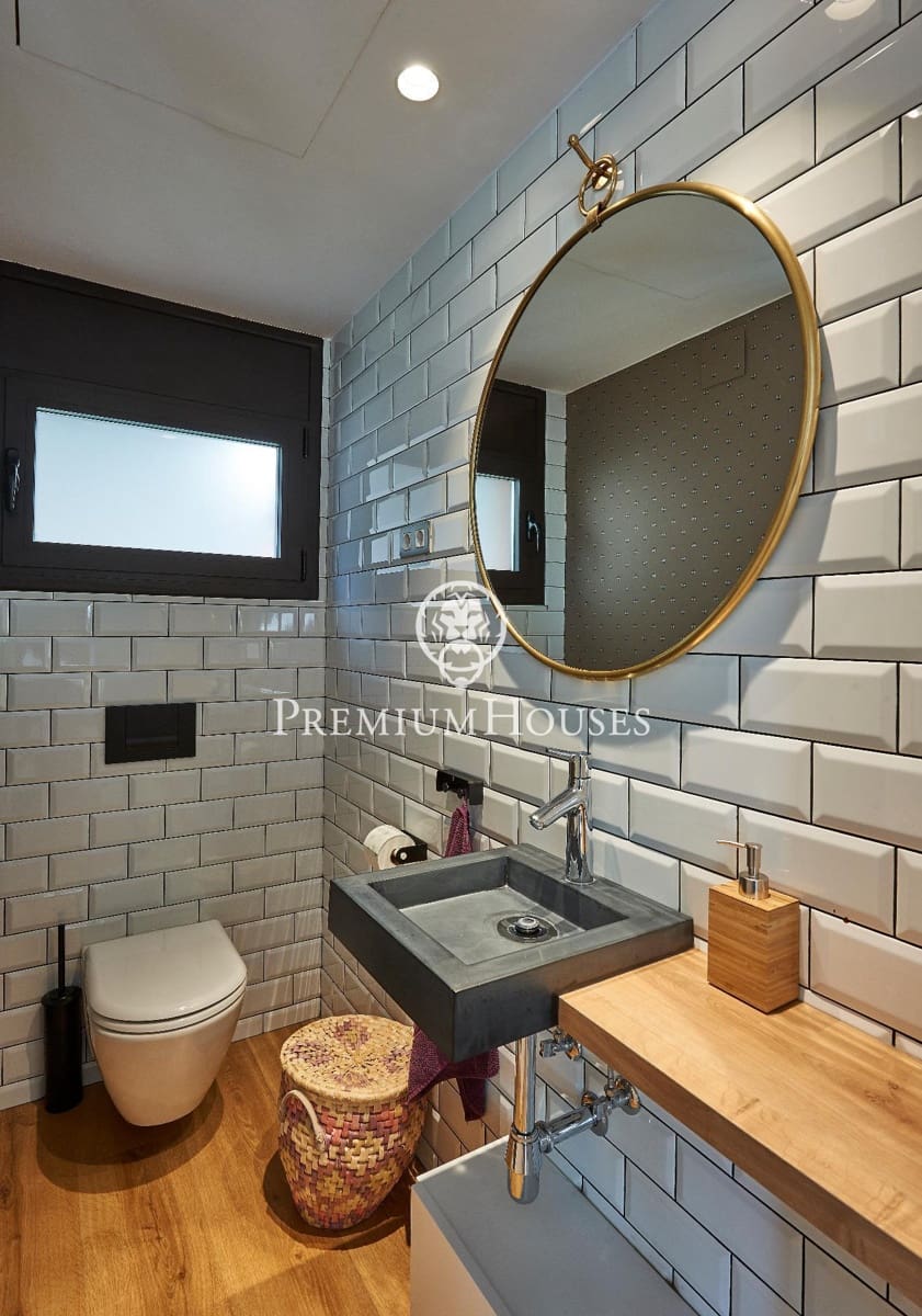 5 makuuhuone Huvila myytävänä paikassa Sant Vicenc de Montalt mukana uima-altaan 
autotalli - 1 395 000 € (Ref: 9205091)