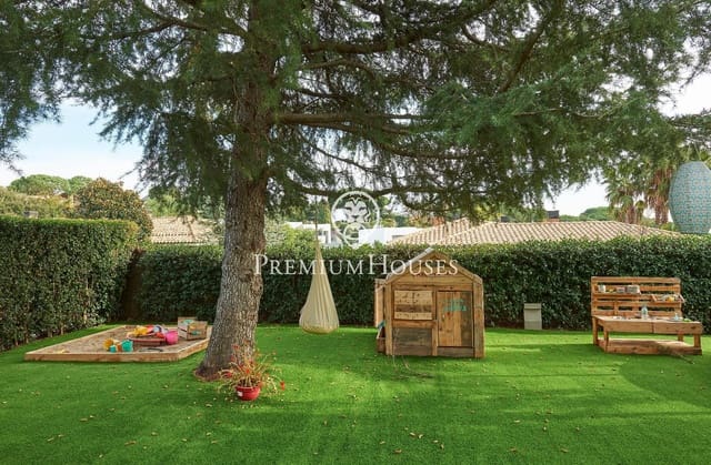 5 soverom Villa til salgs i Sant Vicenç de Montalt med svømmebasseng garasje - € 1 395 000 (Ref: 9205091)