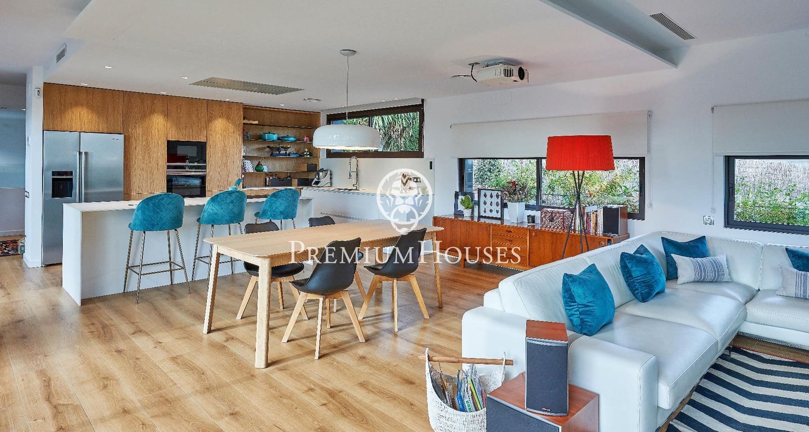 5 soveværelse Villa til salg i Sant Vicenc de Montalt med swimmingpool garage - € 1.395.000 (Ref: 9205091)