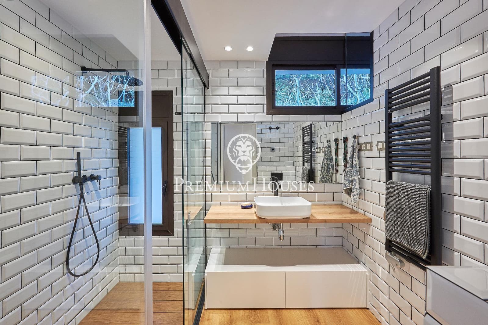 5 soveværelse Villa til salg i Sant Vicenc de Montalt med swimmingpool garage - € 1.395.000 (Ref: 9205091)