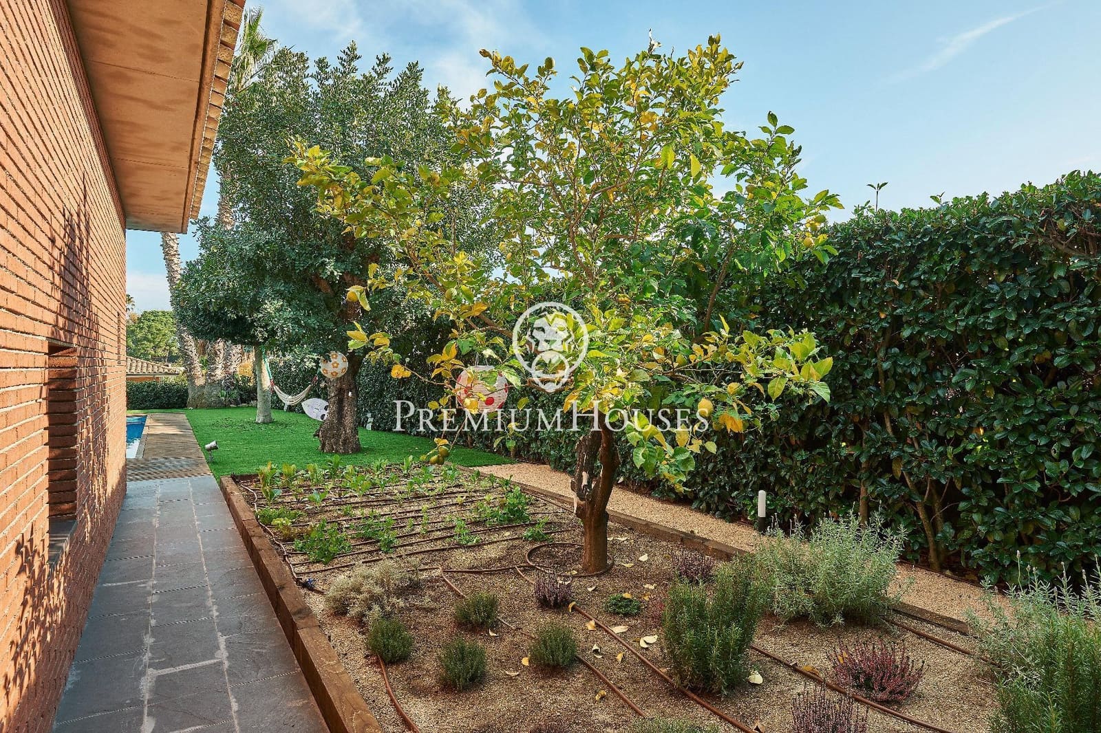 5 soveværelse Villa til salg i Sant Vicenc de Montalt med swimmingpool garage - € 1.395.000 (Ref: 9205091)