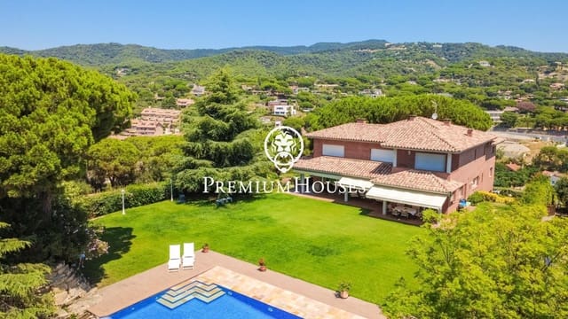 7 bedroom Villa for sale in Sant Andreu de Llavaneres with pool garage - € 1,800,000 (Ref: 9205092)