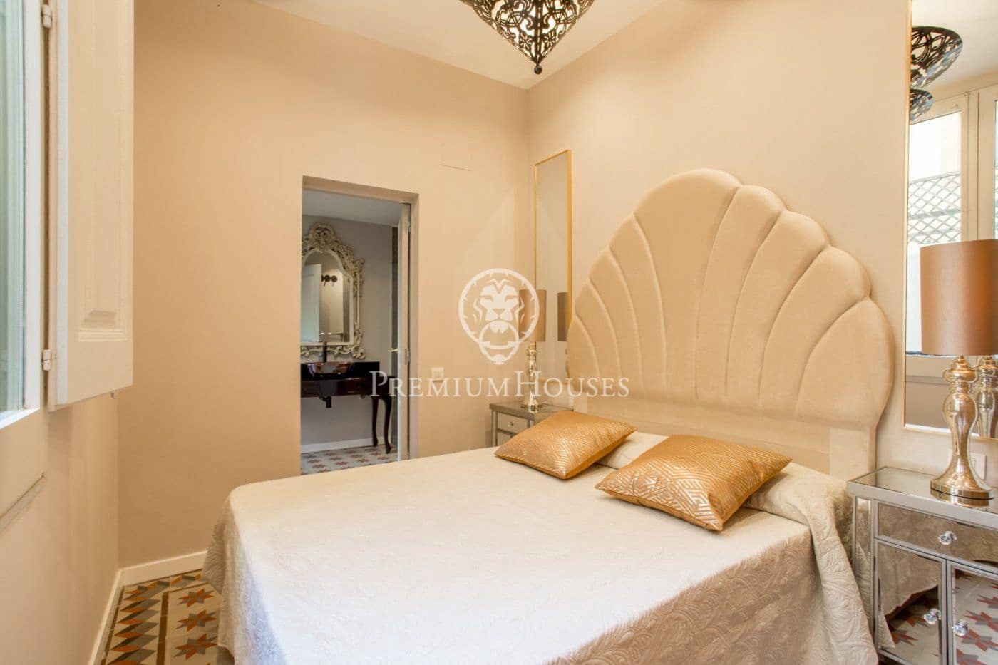 6 soveværelse Byhus til salg i Canet de Mar - € 890.000 (Ref: 9205094)