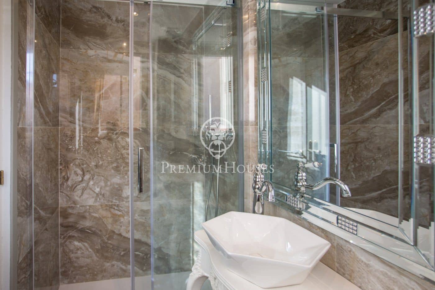 6 soveværelse Byhus til salg i Canet de Mar - € 890.000 (Ref: 9205094)