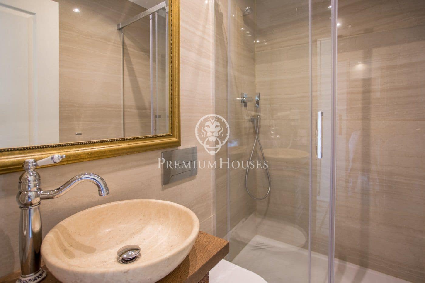 6 soveværelse Byhus til salg i Canet de Mar - € 890.000 (Ref: 9205094)