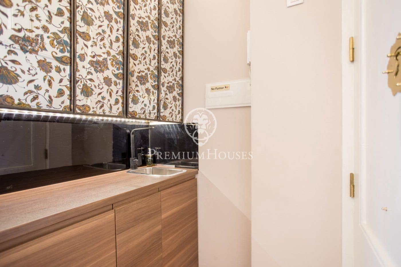 6 soveværelse Byhus til salg i Canet de Mar - € 890.000 (Ref: 9205094)