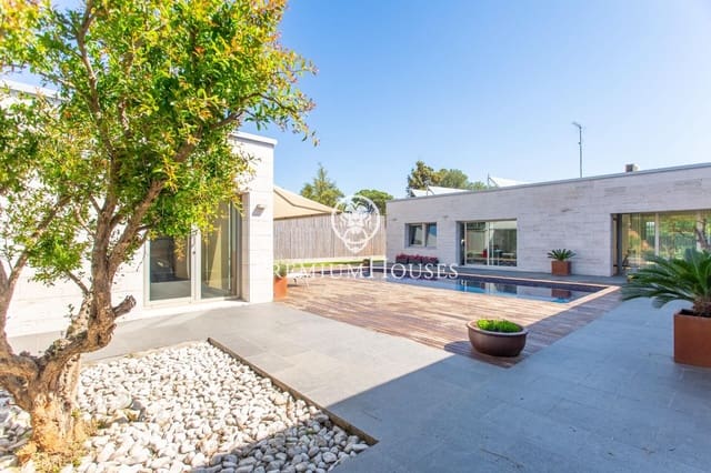 4 soverom Villa til salgs i Vallromanes med svømmebasseng garasje - € 1 260 000 (Ref: 9205096)