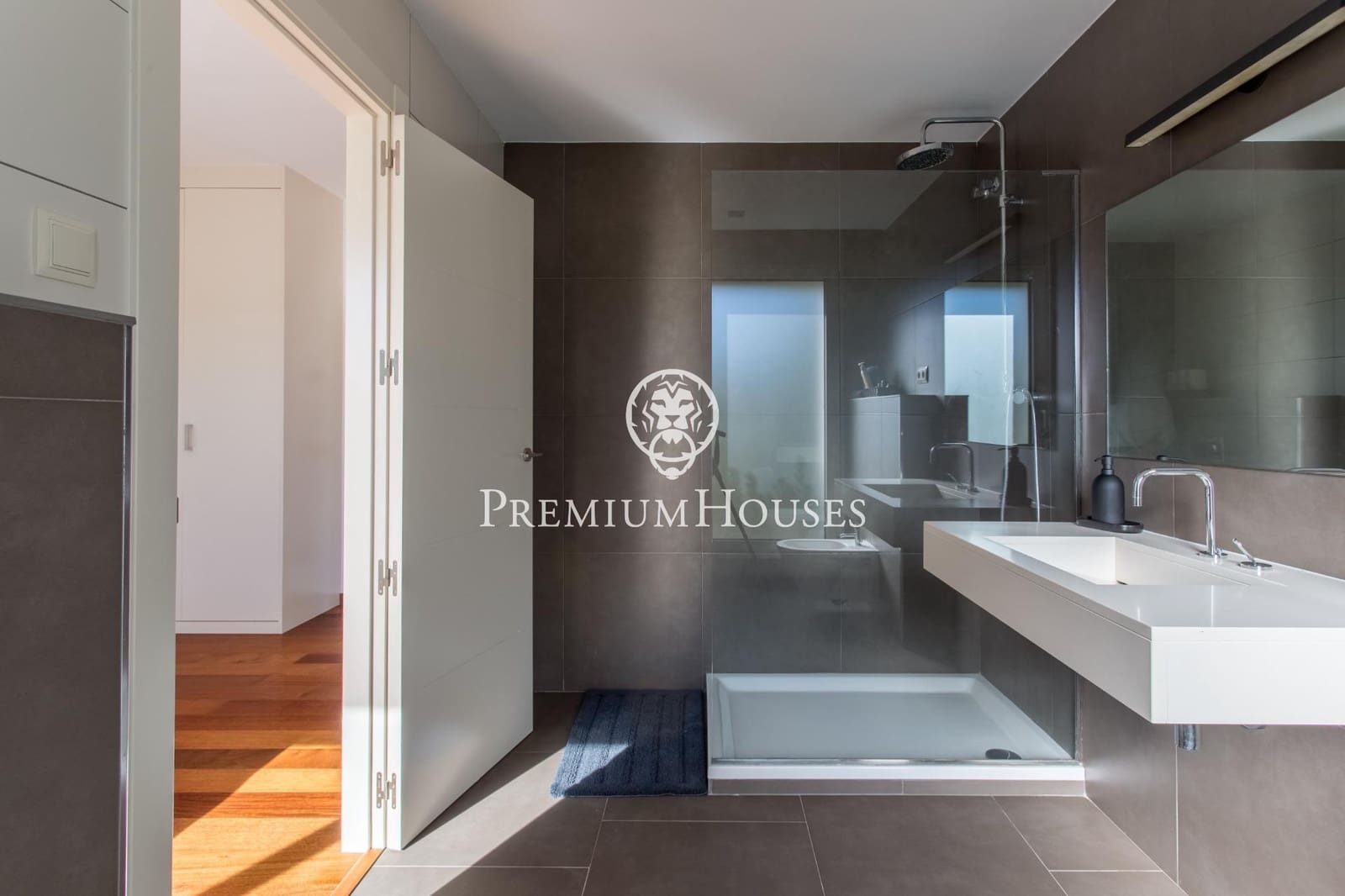 4 sypialnia Willa na sprzedaż w Vallromanes z basenem garażem - 1 260 000 € (Ref: 9205096)