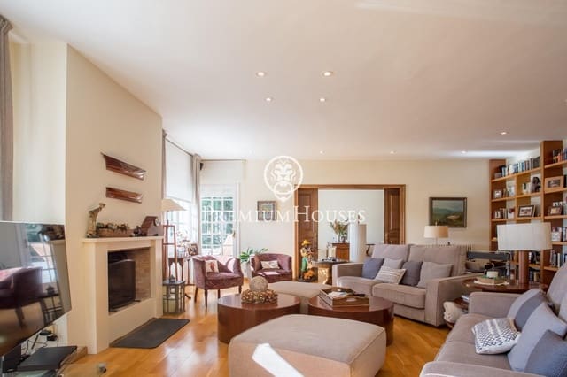 5 bedroom Villa for sale in Cabrils with pool garage - € 1,290,000 (Ref: 9205097)