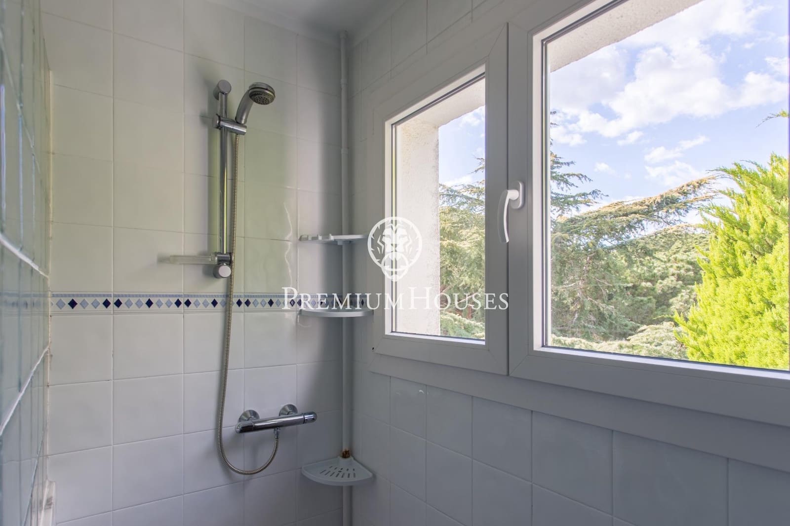 5 sovrum Villa till salu i Cabrils med pool garage - 1 290 000 € (Ref: 9205097)