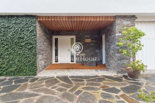 5 bedroom Villa for sale in Cabrils with pool garage - € 1,290,000 (Ref: 9205097)