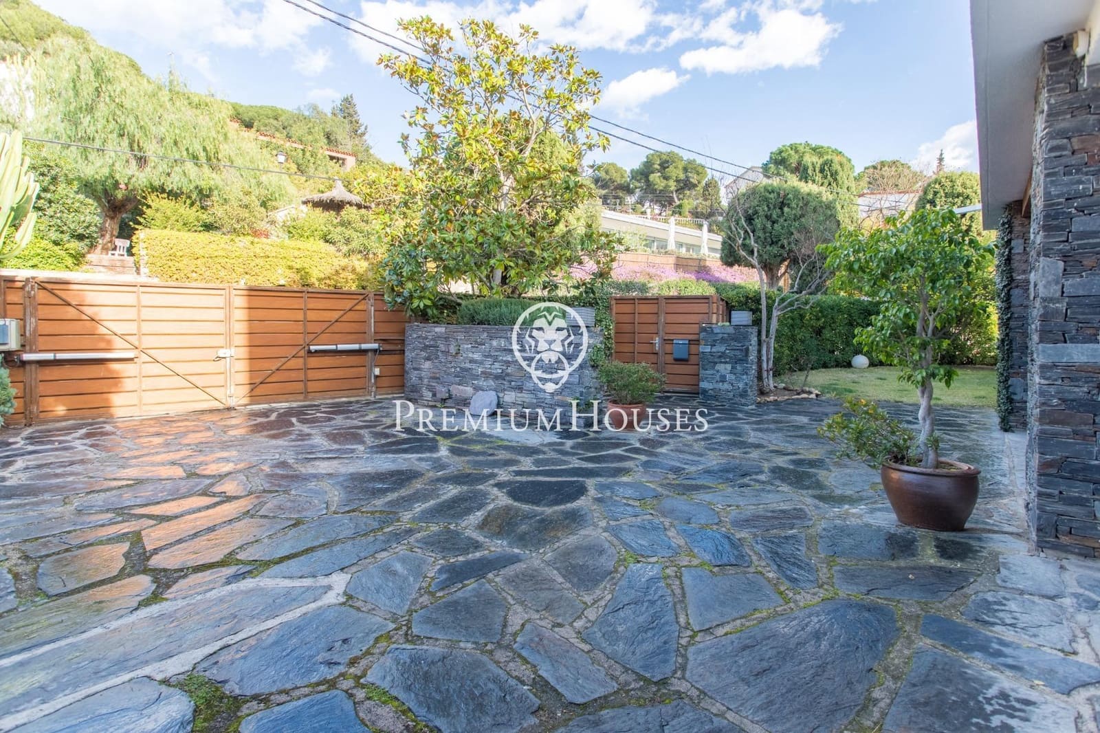 5 sovrum Villa till salu i Cabrils med pool garage - 1 290 000 € (Ref: 9205097)