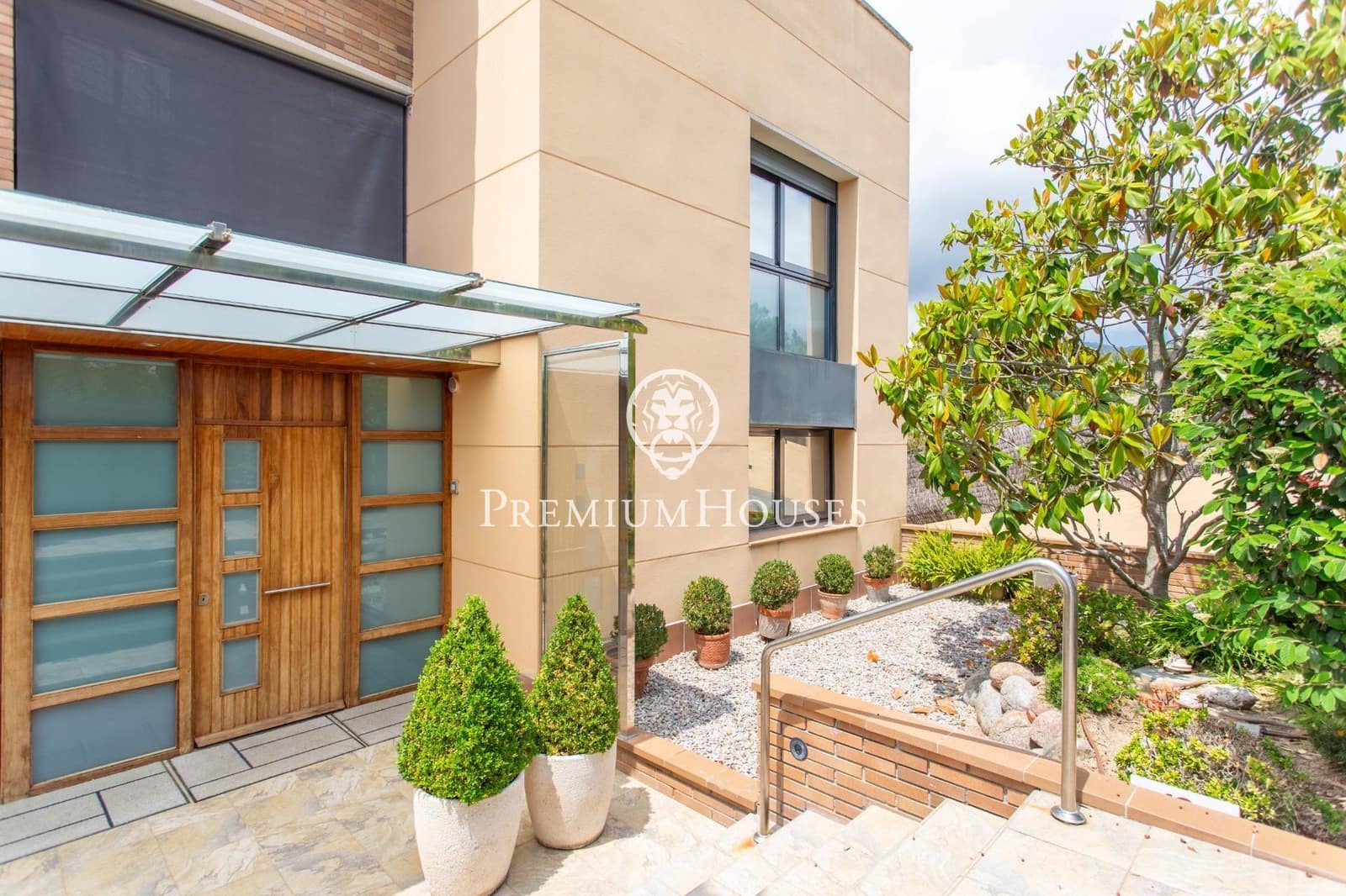 6 soverom Villa til salgs i Sant Vicenc de Montalt med svømmebasseng garasje - € 1 600 000 (Ref: 9205100)