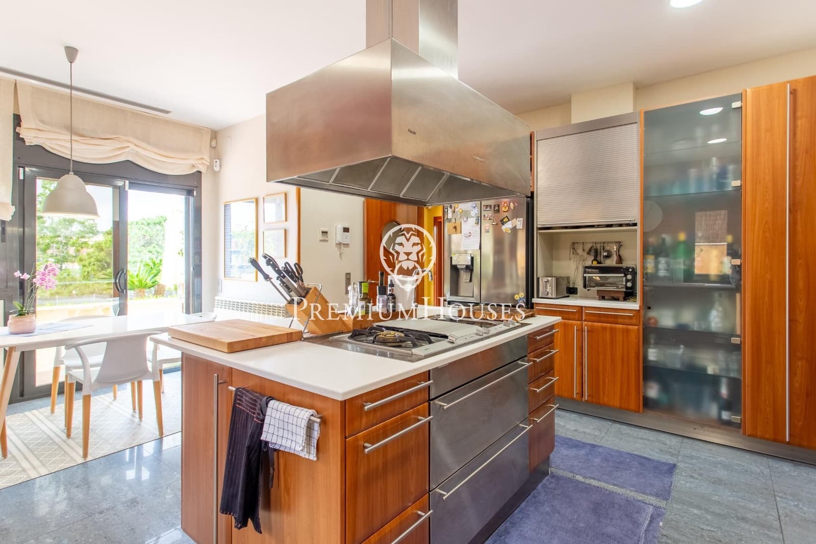 6 soverom Villa til salgs i Sant Vicenc de Montalt med svømmebasseng garasje - € 1 600 000 (Ref: 9205100)