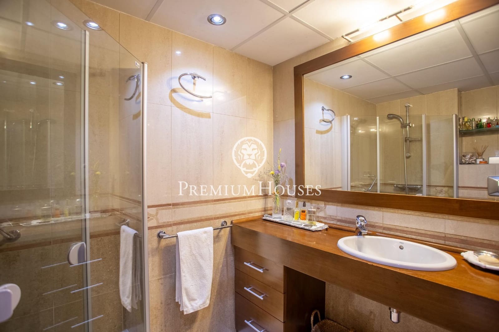 6 soverom Villa til salgs i Sant Vicenc de Montalt med svømmebasseng garasje - € 1 600 000 (Ref: 9205100)