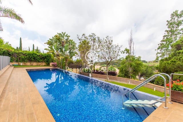 6 sypialnia Willa na sprzedaż w Sant Vicenç de Montalt z basenem garażem - 1 410 000 € (Ref: 9205100)