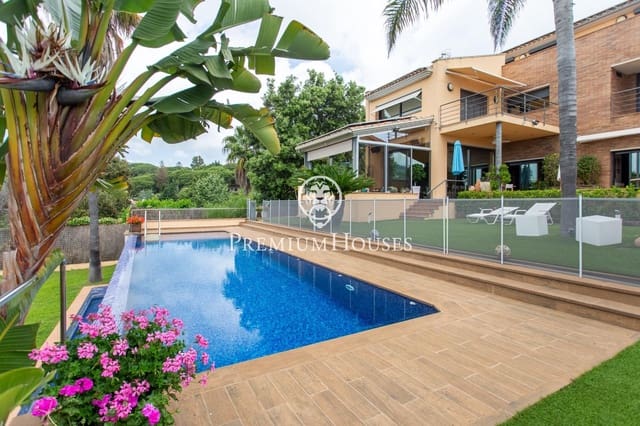 6 sypialnia Willa na sprzedaż w Sant Vicenç de Montalt z basenem garażem - 1 410 000 € (Ref: 9205100)