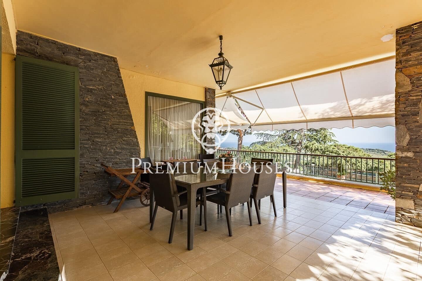 6 soverom Villa til salgs i Badalona med svømmebasseng garasje - € 1 600 000 (Ref: 9205101)