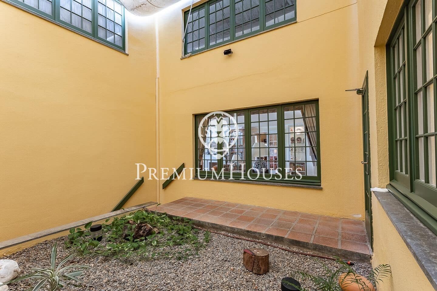 6 soverom Villa til salgs i Badalona med svømmebasseng garasje - € 1 600 000 (Ref: 9205101)