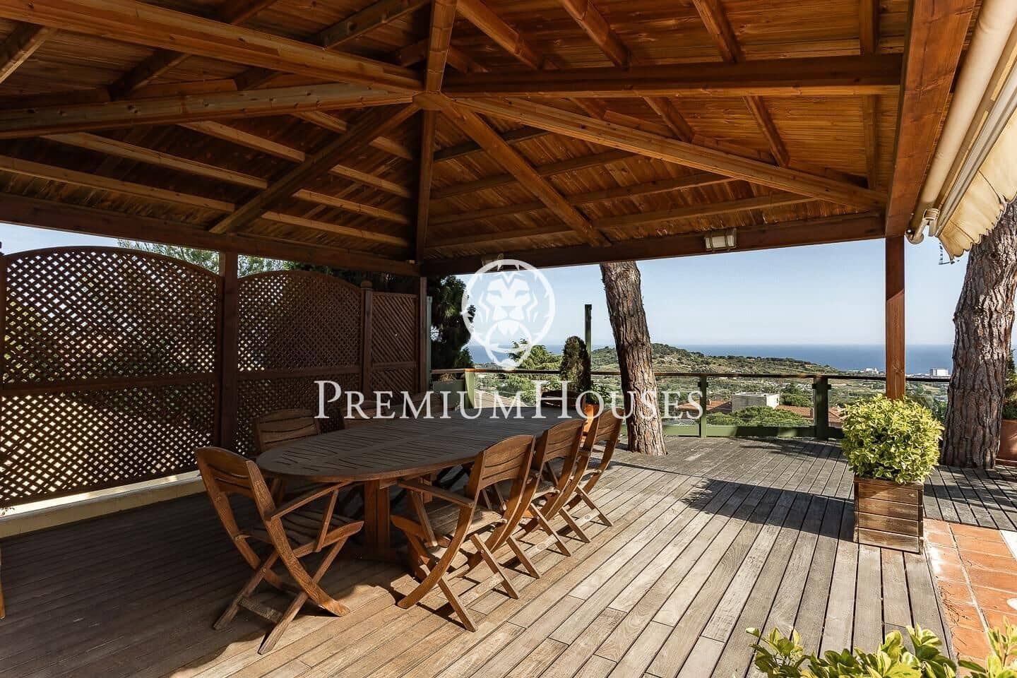 6 soverom Villa til salgs i Badalona med svømmebasseng garasje - € 1 600 000 (Ref: 9205101)