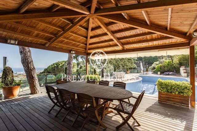 6 soverom Villa til salgs i Badalona med svømmebasseng garasje - € 1 600 000 (Ref: 9205101)