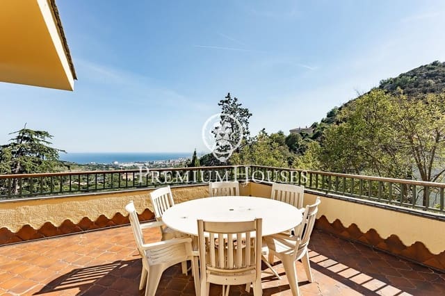 6 soverom Villa til salgs i Badalona med svømmebasseng garasje - € 1 600 000 (Ref: 9205101)