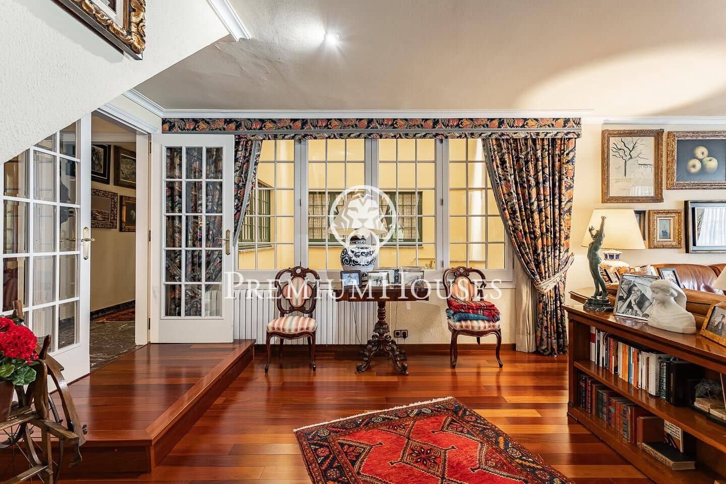 6 soverom Villa til salgs i Badalona med svømmebasseng garasje - € 1 600 000 (Ref: 9205101)