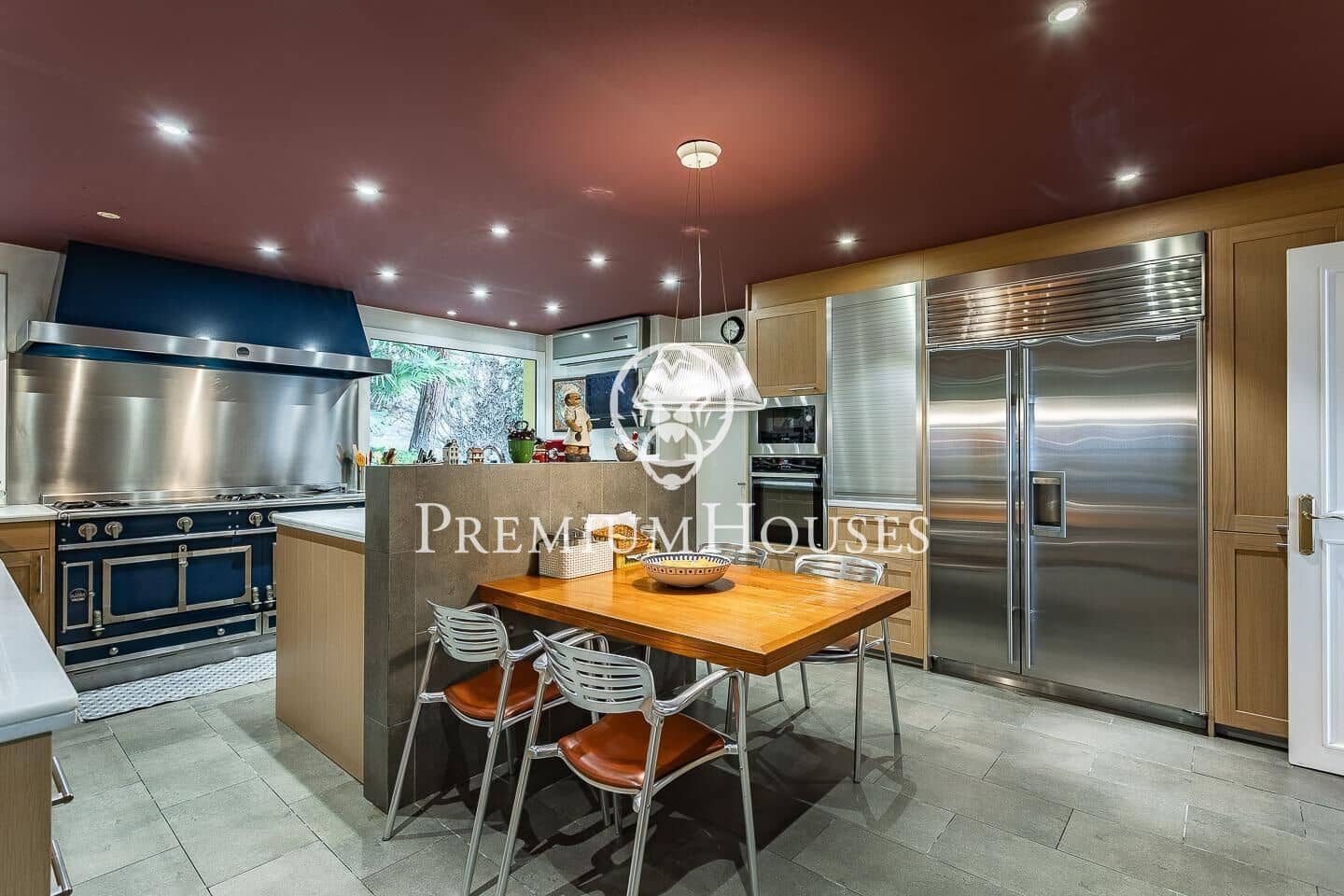 6 soverom Villa til salgs i Badalona med svømmebasseng garasje - € 1 600 000 (Ref: 9205101)