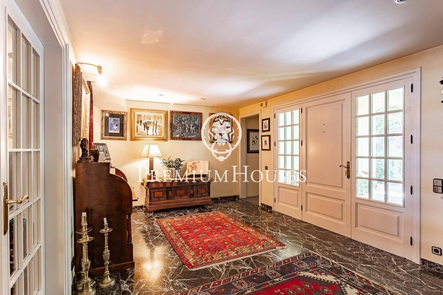 6 soverom Villa til salgs i Badalona med svømmebasseng garasje - € 1 600 000 (Ref: 9205101)