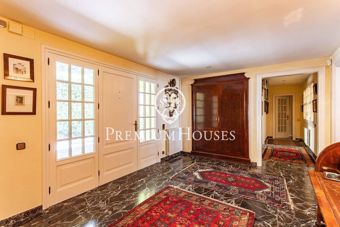 6 soverom Villa til salgs i Badalona med svømmebasseng garasje - € 1 600 000 (Ref: 9205101)