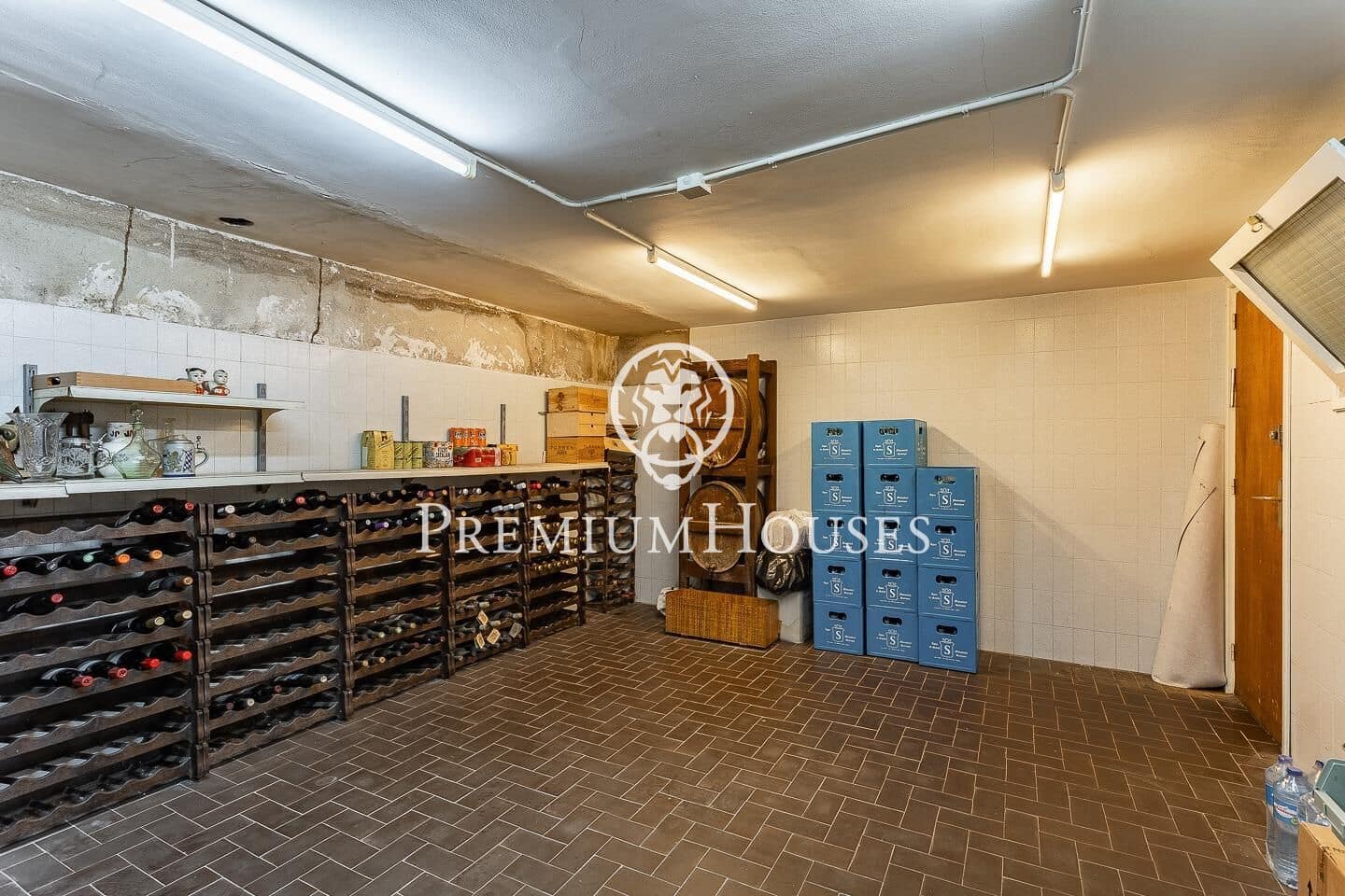 6 soverom Villa til salgs i Badalona med svømmebasseng garasje - € 1 600 000 (Ref: 9205101)