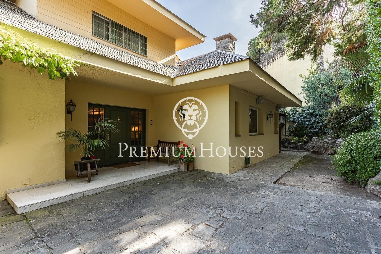 6 soverom Villa til salgs i Badalona med svømmebasseng garasje - € 1 600 000 (Ref: 9205101)