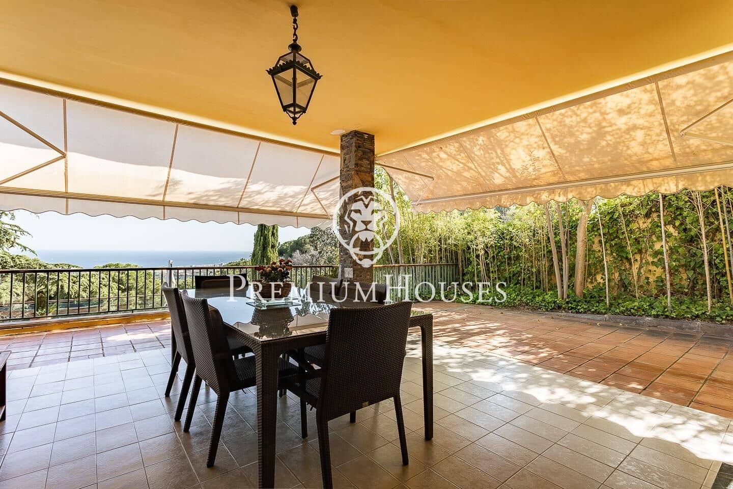 6 soverom Villa til salgs i Badalona med svømmebasseng garasje - € 1 600 000 (Ref: 9205101)