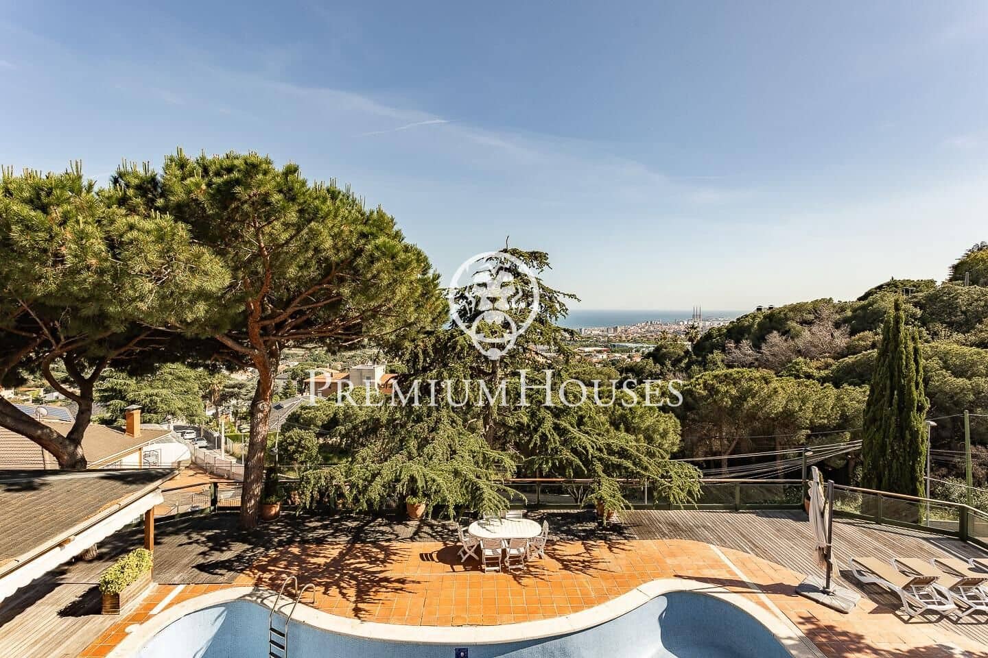 6 soverom Villa til salgs i Badalona med svømmebasseng garasje - € 1 600 000 (Ref: 9205101)